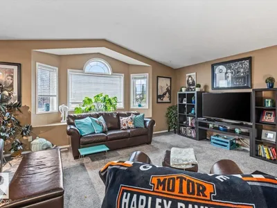 184 FOXBORO PL photo 18