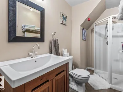 184 FOXBORO PL photo 32