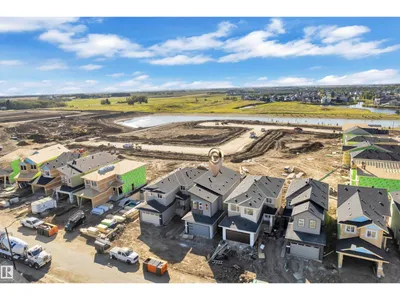 3816 39 St photo 34