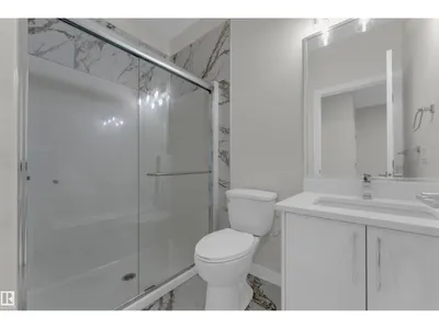 3816 39 St photo 10