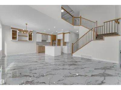 3816 39 St photo 16