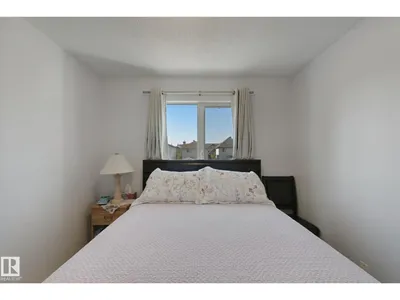 15018 135A ST NW photo 36