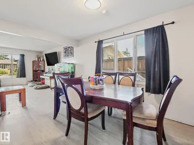 3515 51 ST NW photo 18