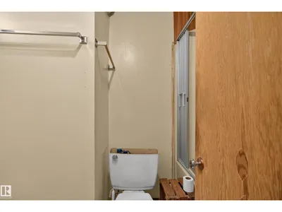 140 WILLOW ST photo 33