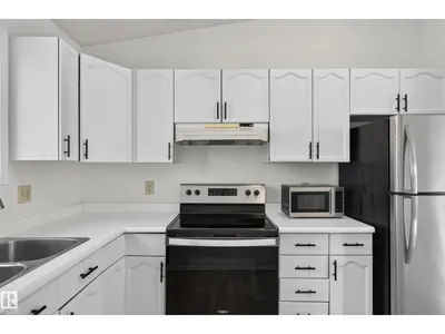 3722 34A AV NW NW photo 19