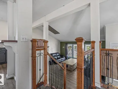 329 WARWICK RD NW photo 8
