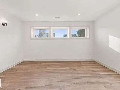 5208 10 AV NW photo 38