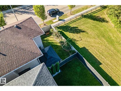 13836 163 AV NW NW photo 57