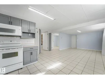 11841 71 ST NW photo 30