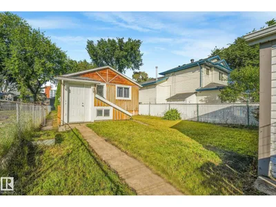 11841 71 ST NW photo 46