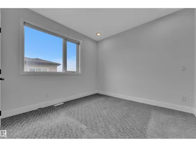 1460 25 ST NW photo 31