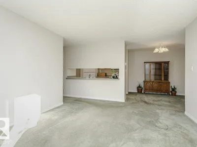 #324 4210 139 AV NW photo 4