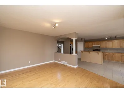 10620 183 AV NW photo 19