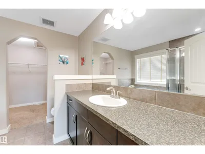 3662 13 ST NW NW photo 33