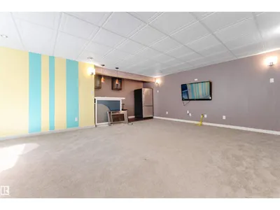 3662 13 ST NW NW photo 41