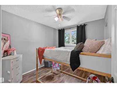3606 44 ST photo 15