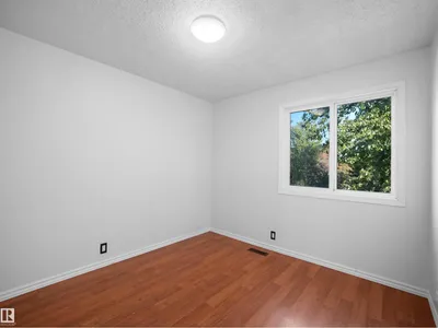 #22 13833 30 ST NW photo 21