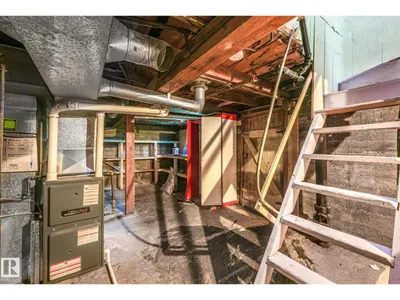 9824 91 AV NW photo 36