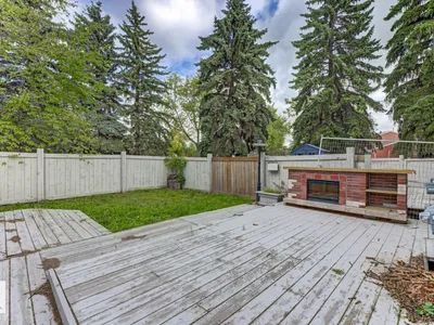 10621 BEAUMARIS RD NW photo 49