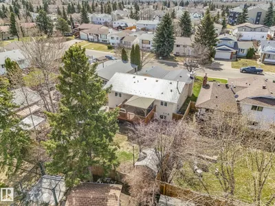 4512 20A AV NW photo 47