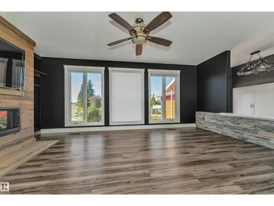 11208 163A AV NW photo 29