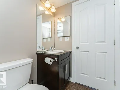 #405 11804 22 AV SW photo 22