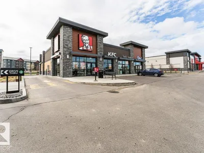 #405 11804 22 AV SW photo 37