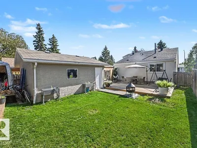 8708 25A AV NW photo 44