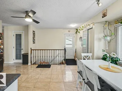 8708 25A AV NW photo 12