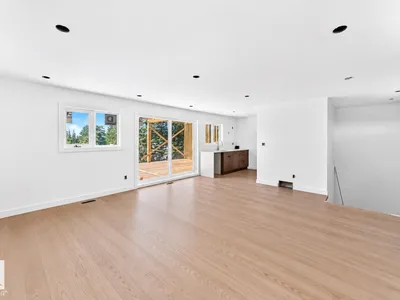 7138 119 ST NW photo 6