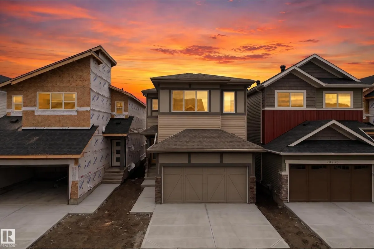 20731 24 AV NW exterior