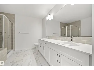 20731 24 AV NW photo 31
