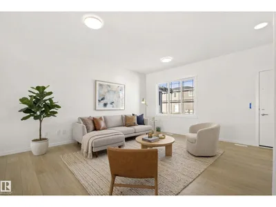 667 173 AV NE photo 10