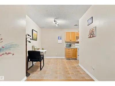52 BELMEAD GARDENS GD NW photo 10