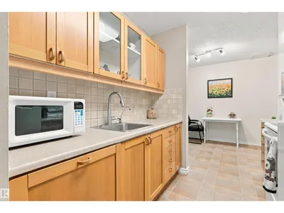 52 BELMEAD GARDENS GD NW photo 16