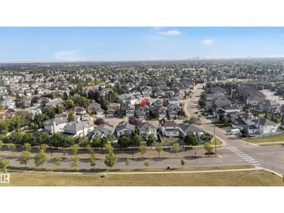 10621 175A AV NW photo 10