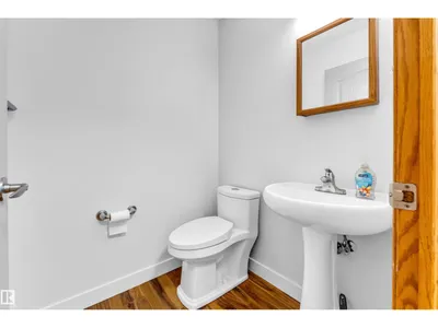 10621 175A AV NW photo 18