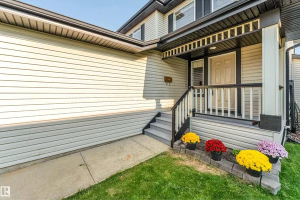 10621 175A AV NW photo 3