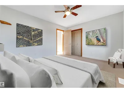 10621 175A AV NW photo 35