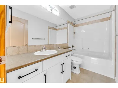 10621 175A AV NW photo 36