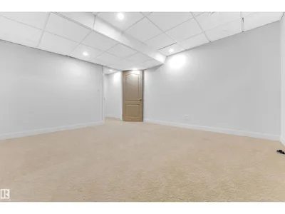 10621 175A AV NW photo 50