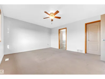 10621 175A AV NW photo 42