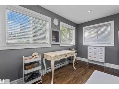 10321 137 ST NW photo 30