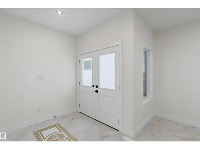 2310 6A AV SW photo 4