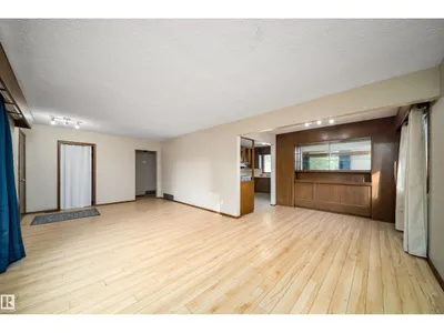 12825 102 ST NW photo 15