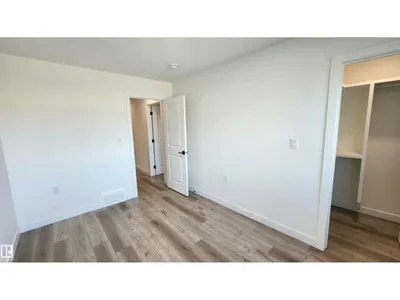 220 28 ST SW photo 25