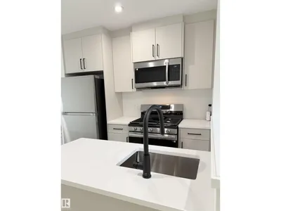 220 28 ST SW photo 57