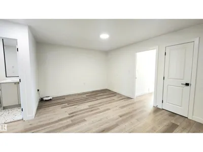 220 28 ST SW photo 39