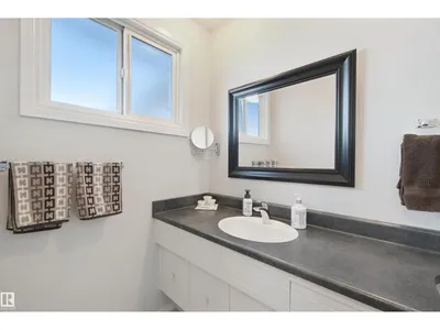 11439 144 AV NW NW photo 17
