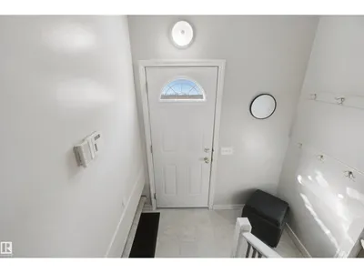 11439 144 AV NW NW photo 21